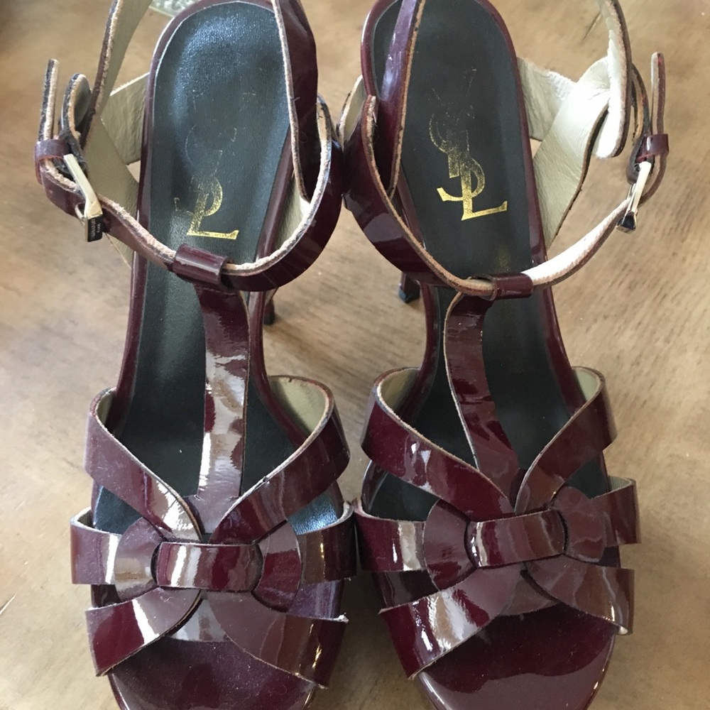 Women’s shoes